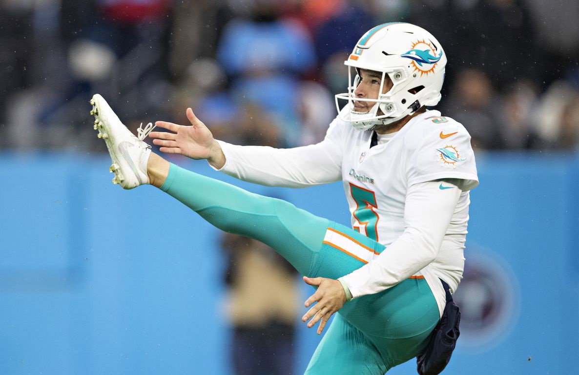 Jake Bailey Rookie Dolphins Punter Jake Bailey's Fiancé Bailey's New Name Will Soon Be ...