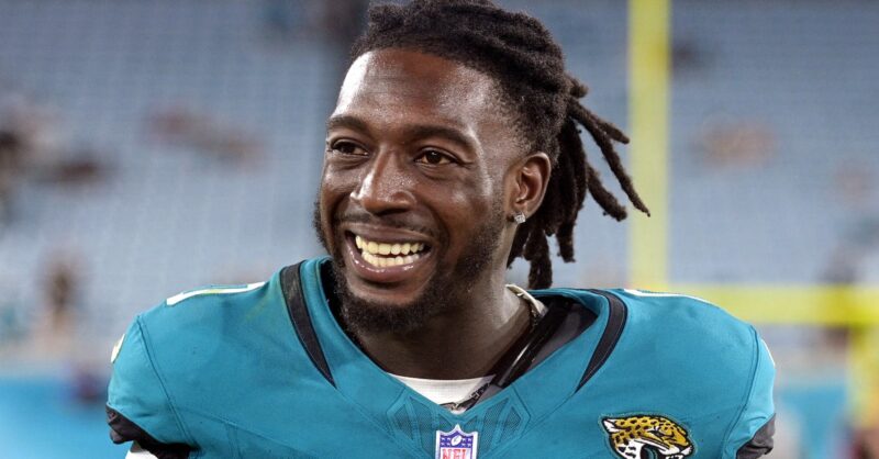 Calvin Ridley Ras Star Wide Receiver Calvin Ridley Shockingly Signs with AFC South Rival ...