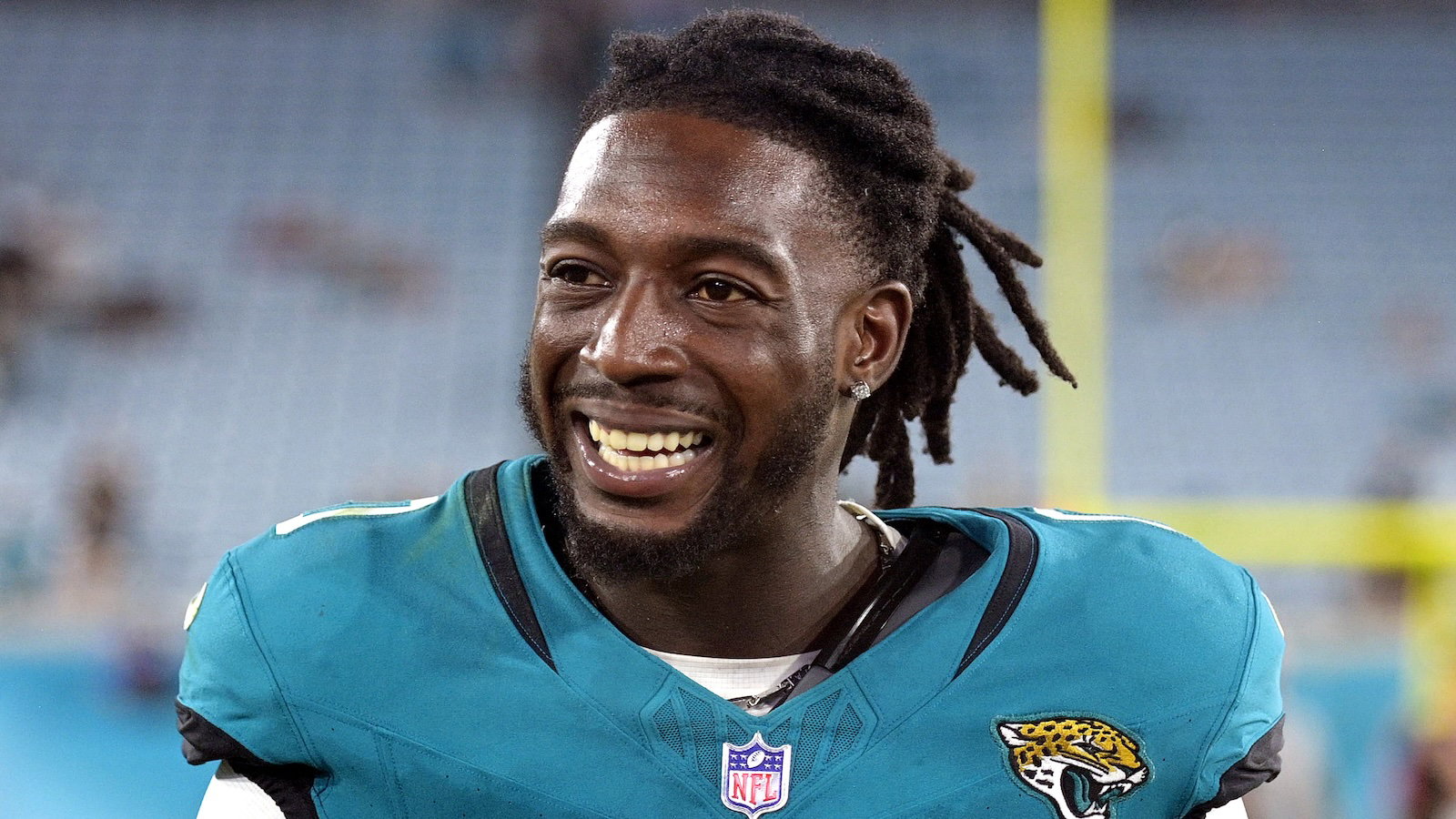 Calvin Riley Geronimo Star Wide Receiver Calvin Ridley Shockingly Signs with AFC South Rival ...