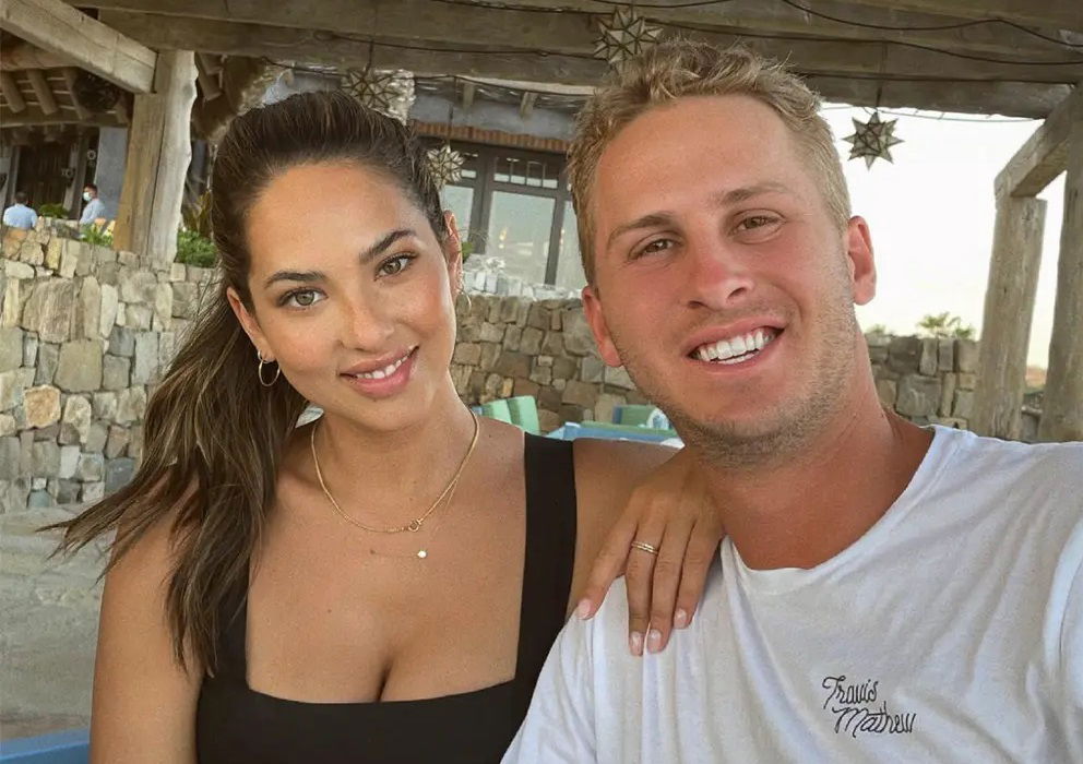 Artistic Jared Goff Wife Feature Background Illustration Artistic Jared Goff Wife Feature Background Illustration