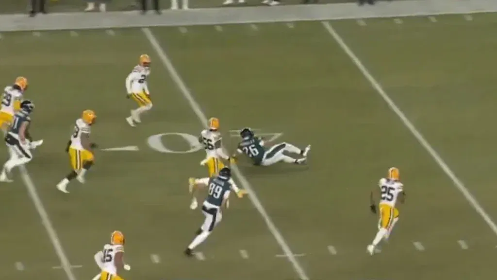 Saquon Barkley's Selfless LateGame Move Leaves Bettors Stunned in