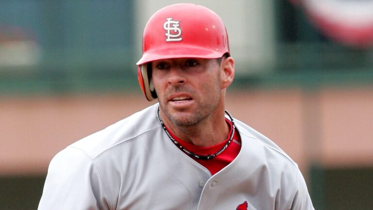 Cardinals Icon Blasts Team Following Departure from Broadcasting Role ...