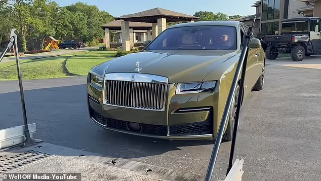 Royce Rumer Deion Sanders Shuts Down Rumor That Son Shedeur Spent $447K Signing ...