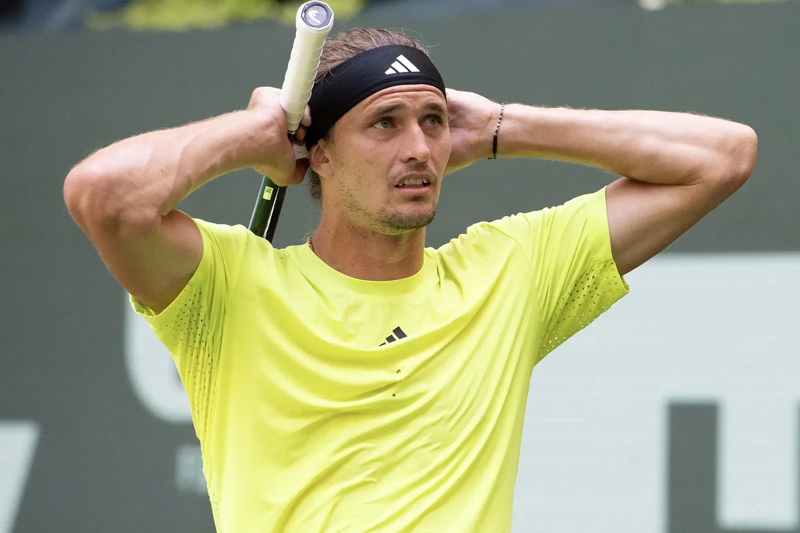 62YearOld Fan Hospitalized After Advertising Sign Falls During Halle(00)