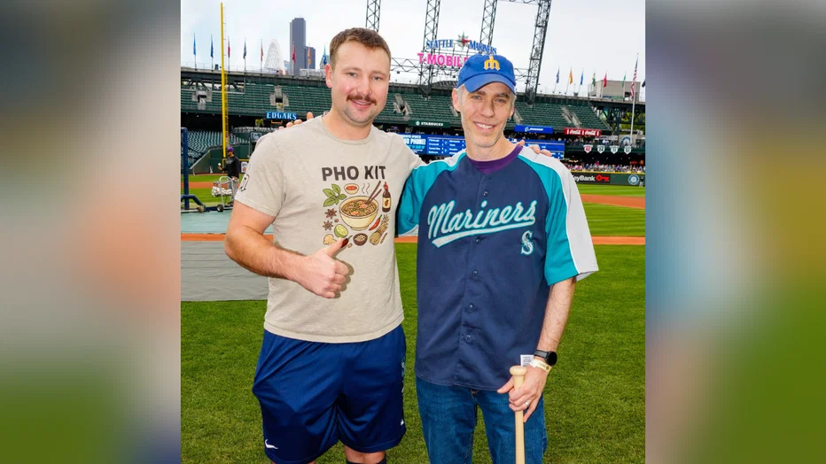Fan Who Caught Cal Raleigh’s 60th Home Run Makes a Classy Gesture ...