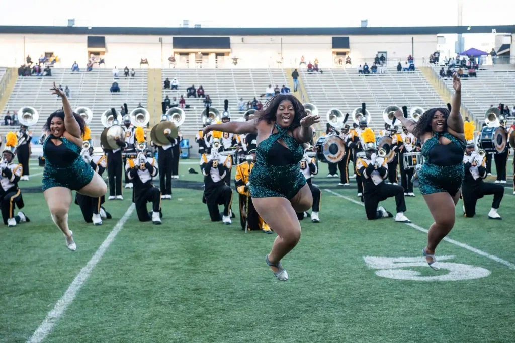 College Band Announcer Responds After Backlash Over Body-Shaming ...