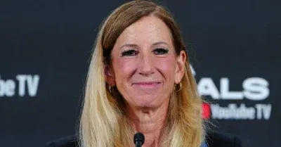 ESPN Tries to Blur Camera After Fan Flips off WNBA Commissioner Cathy