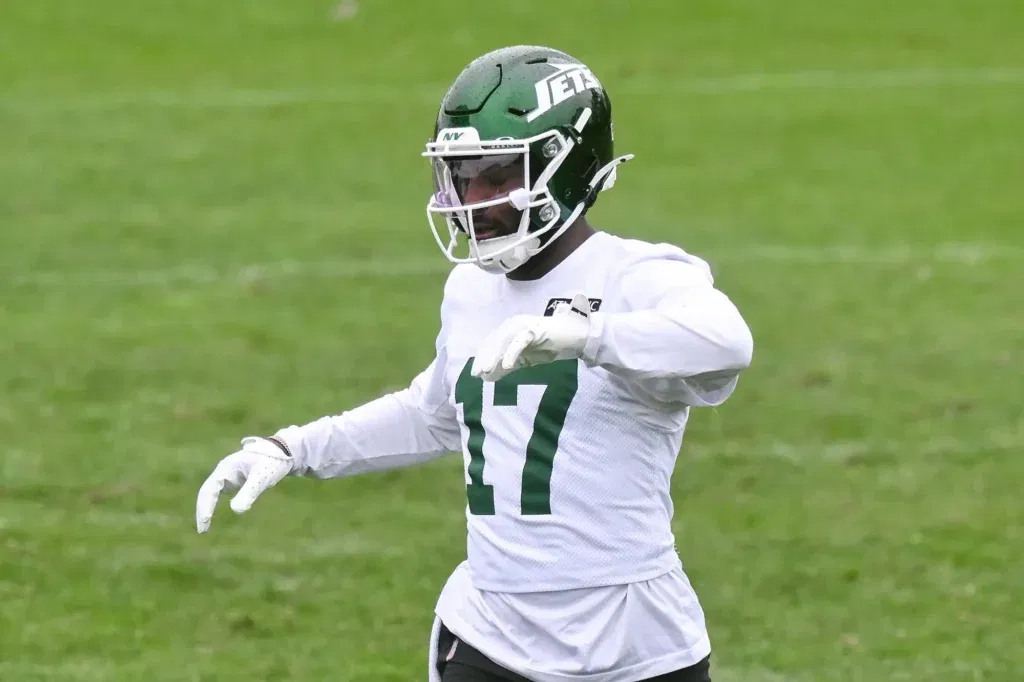 Jets Coach Shares Heartbreaking News Kris Boyd and His Wife a(02)