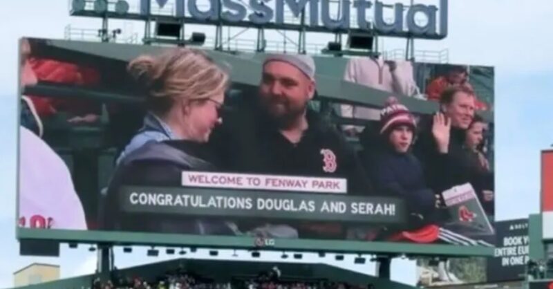 Awkward Scene at Fenway Park as Red Sox Fan’s Proposal Gets Turned Down ...